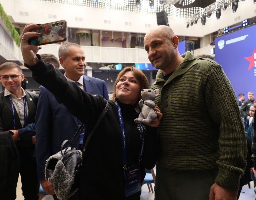 Артём Жога: В Новом Уренгое стартовал IV форум "Патриоты Урала" Артём Жога: В Новом Уренгое стартовал IV форум "Патриоты Урала"