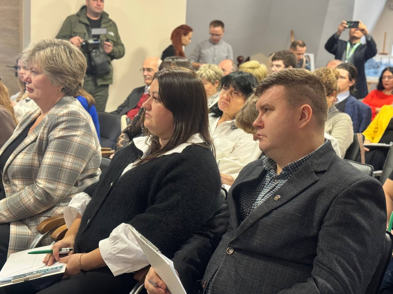 Марина Каплянок и Александр Черников приняли участие в Юбилейной X Всероссийской просветительской акции «Большой этнографический диктант» Марина Каплянок и Александр Черников приняли участие в Юбилейной X Всероссийской просветительской акции «Большой этнографический диктант»