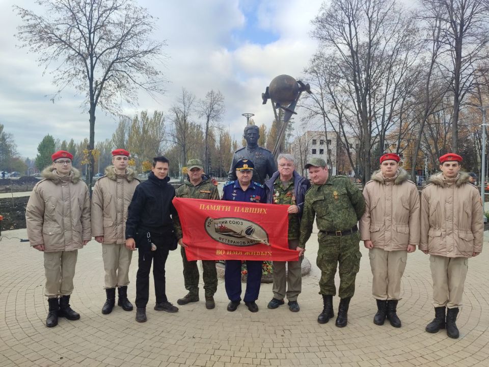 Председатель #Комитет_по_поддержке_участников_СВО Дмитрий Огилец принял участие в открытии памятника космонавту, дважды Герою СССР Георгию Тимофеевичу Береговому