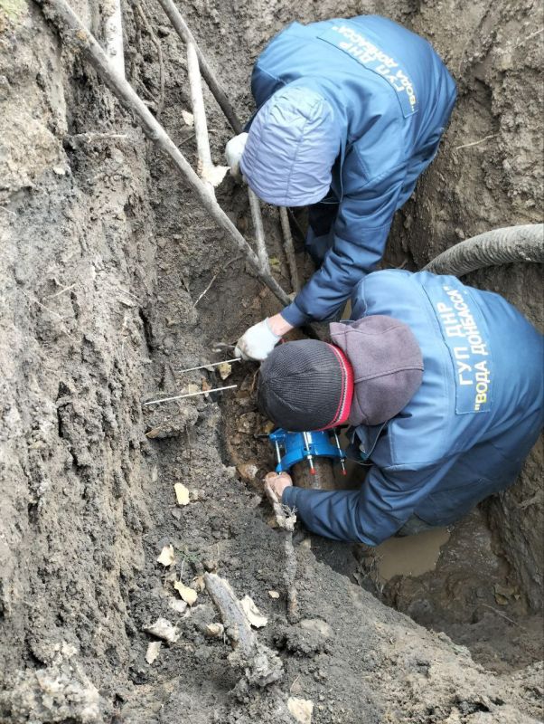 За прошедшую неделю специалистами Филиала Тельмановского водоканала совместно с представителями шеф-региона Сверловской области выполнили более 6 видов аварийно восстановительных работ За прошедшую неделю специалистами Филиала Тельмановского водоканала совместно с представителями шеф-региона Сверловской области выполнили более 6 видов аварийно восстановительных работ