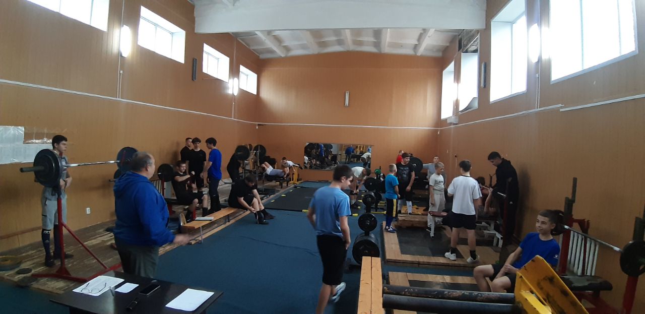 В Мангуше прошло учебно-тренировочное занятие по пауэрлифтингу! В Мангуше прошло учебно-тренировочное занятие по пауэрлифтингу!