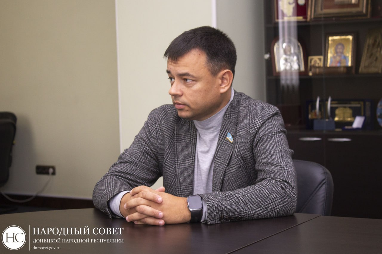 Константин Кузьмин: Провел рабочую встречу с депутатом Государственного Собрания (Ил Тумэн) Республики Саха (Якутия), главным врачом Якутской республиканской офтальмологической клинической больницы Иваном Луцканом Константин Кузьмин: Провел рабочую встречу с депутатом Государственного Собрания (Ил Тумэн) Республики Саха (Якутия), главным врачом Якутской республиканской офтальмологической клинической больницы Иваном Луцканом