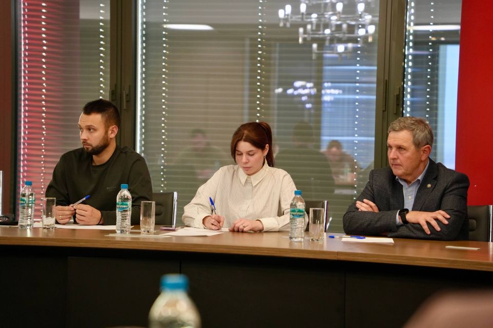 Кирилл Макаров: Подготовка к премии «Гордость Донбасса» на финальном этапе Кирилл Макаров: Подготовка к премии «Гордость Донбасса» на финальном этапе