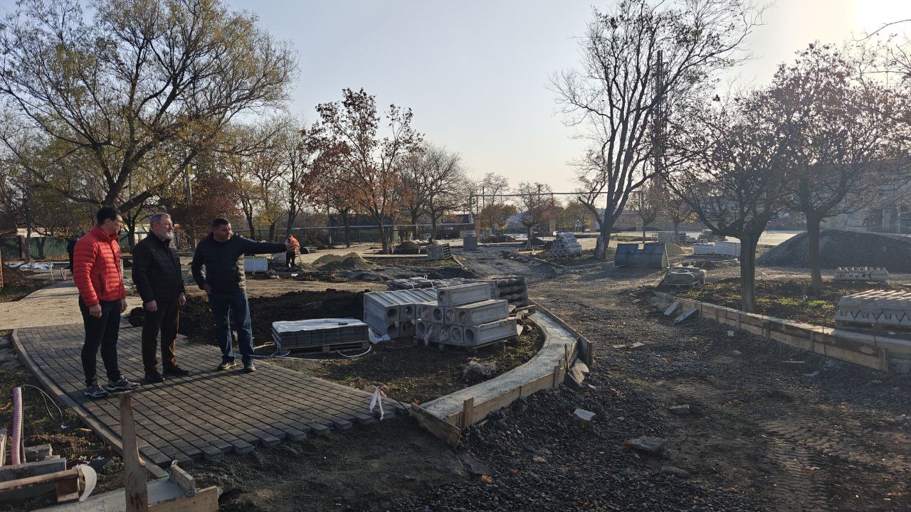 Борис Трима: Глава Мангушского муниципального округа Трима Борис Владимирович проинспектировал строительство нового парка в пгт Мангуш Борис Трима: Глава Мангушского муниципального округа Трима Борис Владимирович проинспектировал строительство нового парка в пгт Мангуш