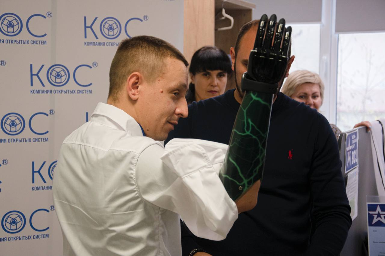 В региональном филиале фонда «Защитники Отечества» в ДНР вручили комплекты адаптивной одежды ветеранам боевых действий В В региональном филиале фонда «Защитники Отечества» в ДНР вручили комплекты адаптивной одежды ветеранам боевых действий В