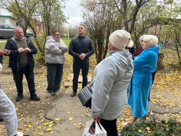 Депутат Максим Королюк провел сход с жителями Зугрэса