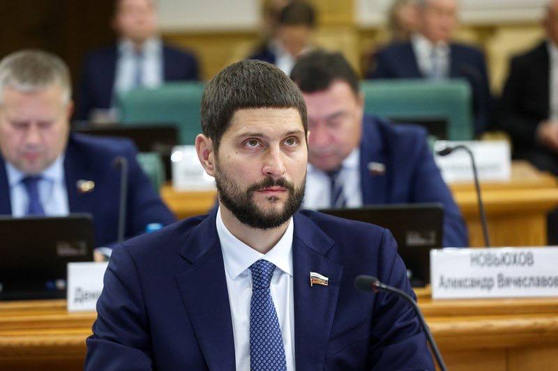 Александр Волошин: Сегодня в Совете Федерации под председательством Андрея Анатольевича Шевченко прошло расширенное заседание Комитета по федеративному устройству, региональной политике, местному самоуправлению и делам Севера Александр Волошин: Сегодня в Совете Федерации под председательством Андрея Анатольевича Шевченко прошло расширенное заседание Комитета по федеративному устройству, региональной политике, местному самоуправлению и делам Севера