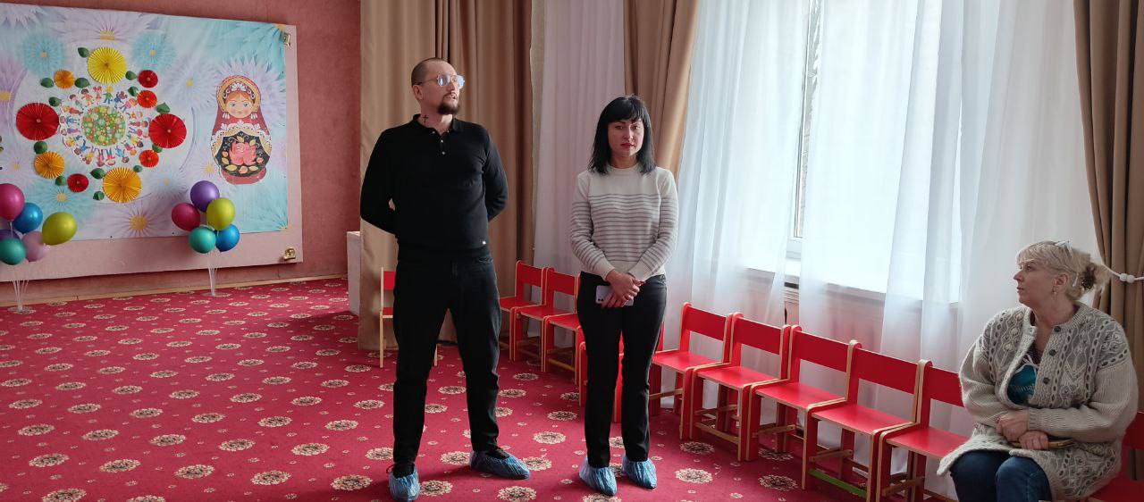 Вчера, 10 ноября, заместитель главы Администрации городского округа Харцызск Юлия Михайленко провела встречу с трудовым коллективом ГКДОУ "Детский сад №16 Г.О. Харцызск"