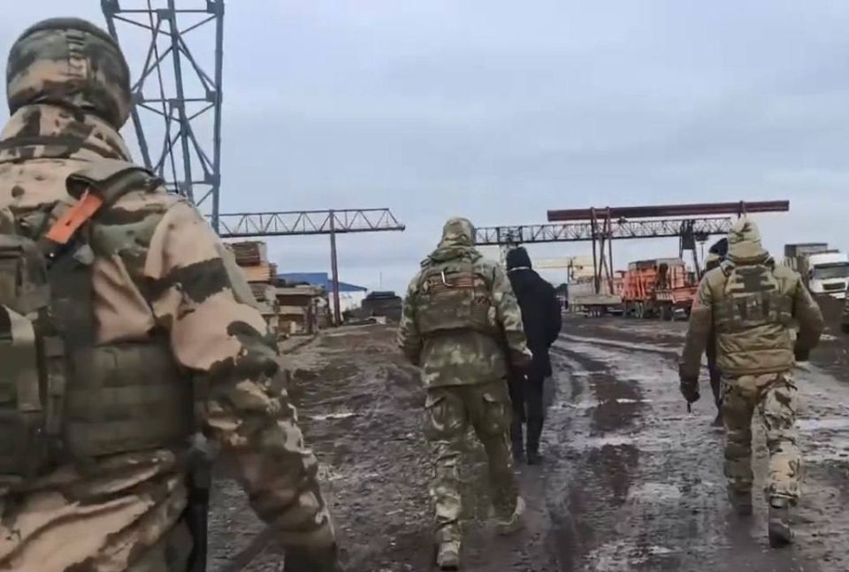 В Томске при силовой поддержке спецназа Росгвардии завершены оперативно-профилактические мероприятия в заведениях общественного питания, а также на строительных и лесоперерабатывающих объектах