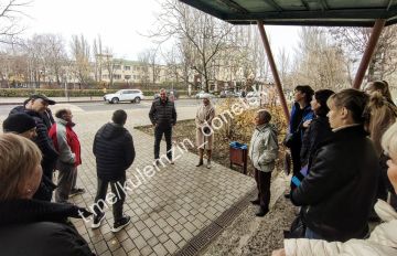         . .         12.        ,    ...