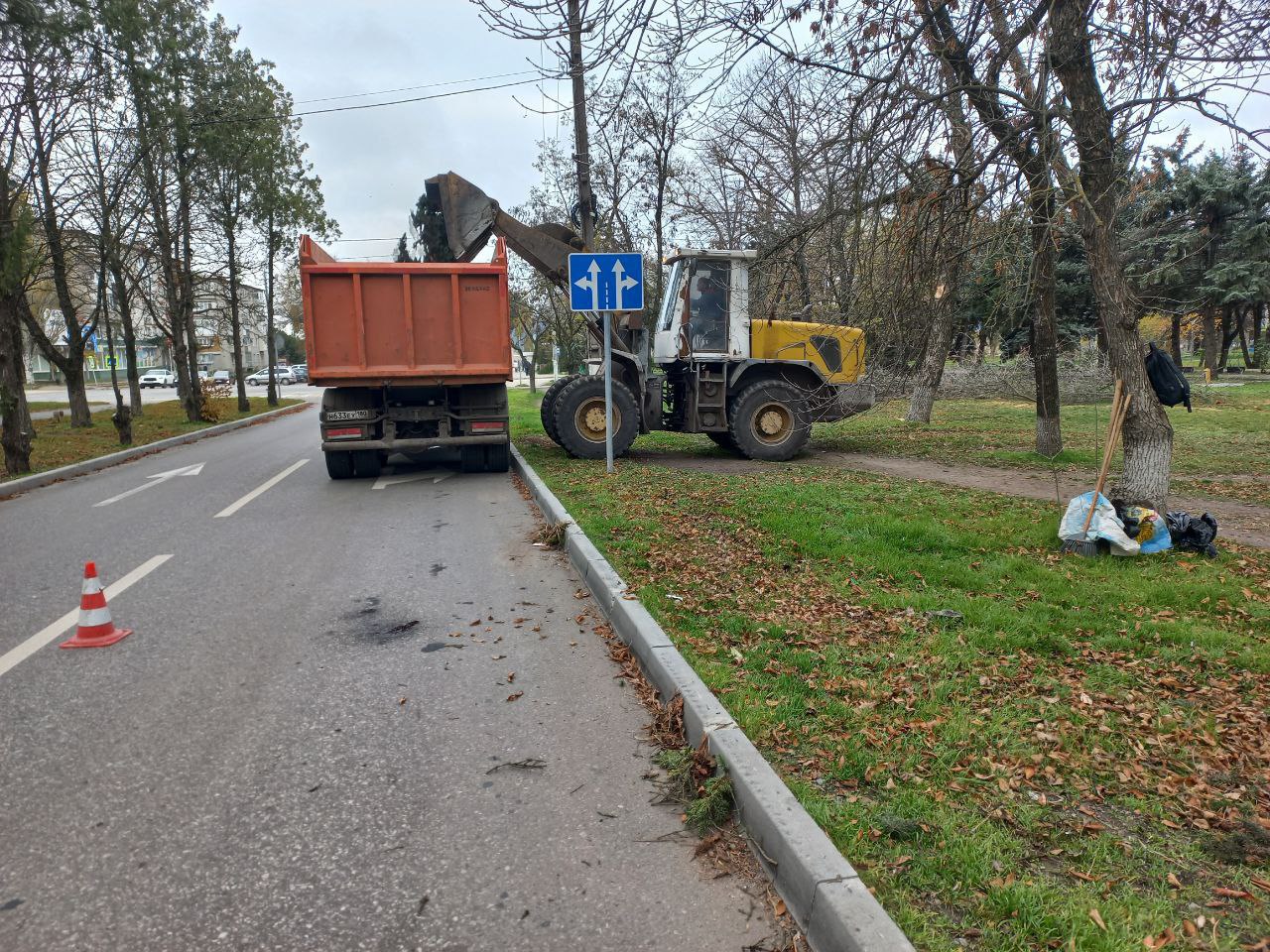 Василий Овчаров: Во время сегодняшнего Прямого эфира Глава Денис Владимирович Пушилин, отвечая на вопросы жителей Республики, поднял немало актуальных тем и дал доходчивые разъяснения о реалиях жизни нашего региона Василий Овчаров: Во время сегодняшнего Прямого эфира Глава Денис Владимирович Пушилин, отвечая на вопросы жителей Республики, поднял немало актуальных тем и дал доходчивые разъяснения о реалиях жизни нашего региона