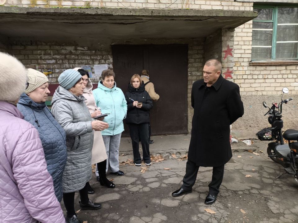 Денис Зубов: Сход граждан. 11 ноября в Иловайске состоялась встреча жителей с временно исполняющим полномочия главы муниципального образования городской округ Иловайск Александром Кузнецовым Денис Зубов: Сход граждан. 11 ноября в Иловайске состоялась встреча жителей с временно исполняющим полномочия главы муниципального образования городской округ Иловайск Александром Кузнецовым