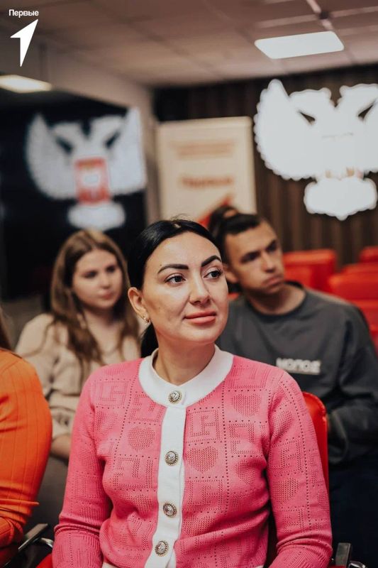 Завершилось наше ежемесячное совещание Завершилось наше ежемесячное совещание