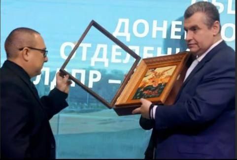 Андрей Крамар: Ровно три года назад на донецкой земле официально стартовала работа Донецкого регионального отделения ЛДПР, знаменуя собой новый этап нашего общего пути плечом к плечу Андрей Крамар: Ровно три года назад на донецкой земле официально стартовала работа Донецкого регионального отделения ЛДПР, знаменуя собой новый этап нашего общего пути плечом к плечу