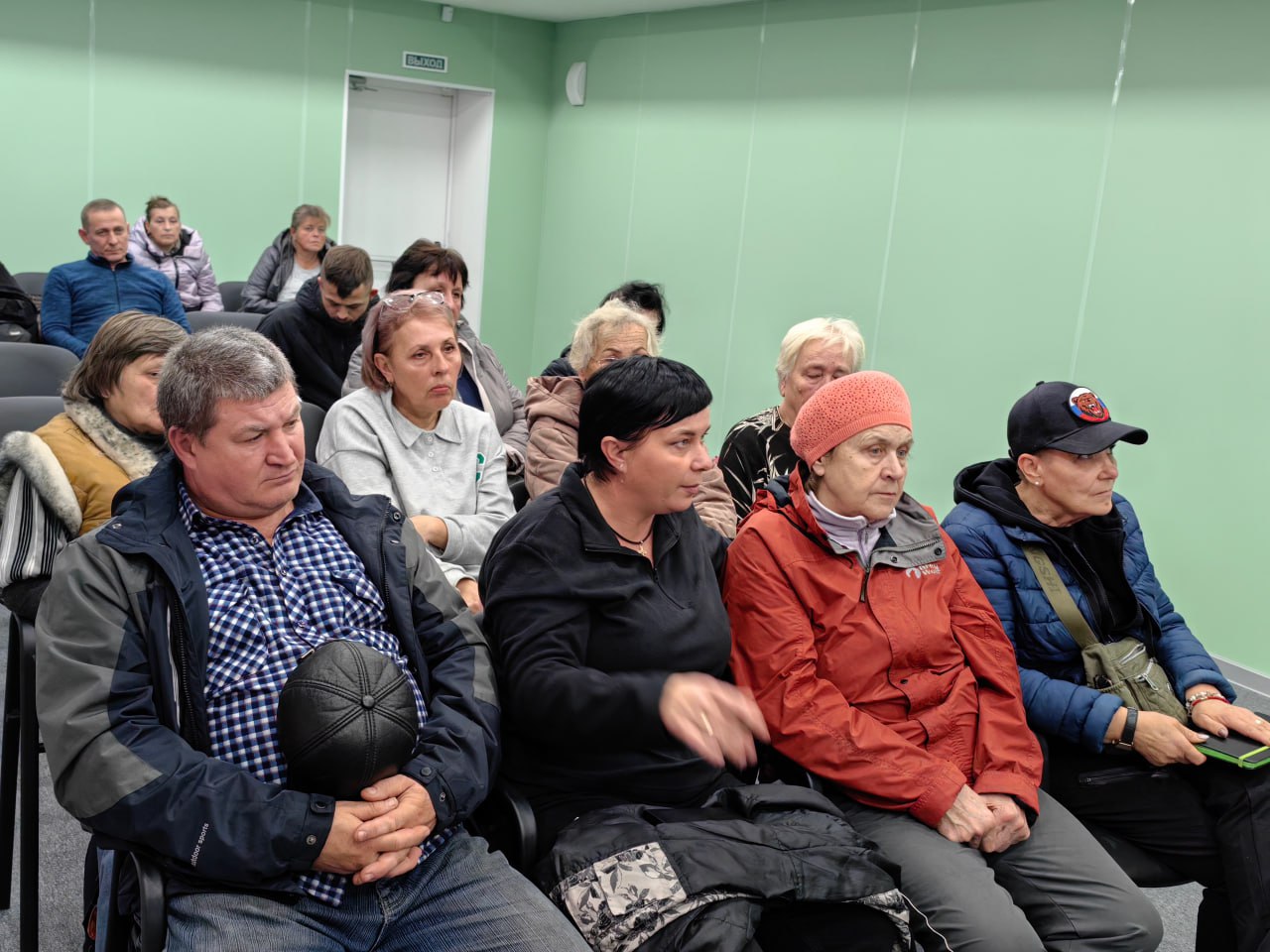 Александр Пеняев: Провел встречу с жителями Авдеевки Александр Пеняев: Провел встречу с жителями Авдеевки