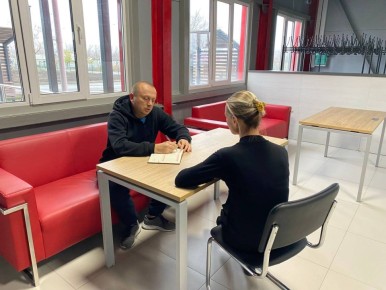 Провел встречу с жителями города Волноваха