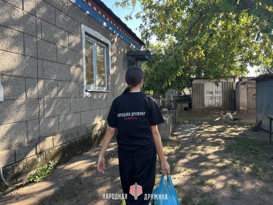 Наталья Великодная: Сегодня, в ходе проведения очередной прямой линии, Глава ДНР Денис Пушилин напомнил жителям о старте республиканского конкурса «Гордость Донбасса», где в рамках мероприятий лучшие добровольческие практики... Наталья Великодная: Сегодня, в ходе проведения очередной прямой линии, Глава ДНР Денис Пушилин напомнил жителям о старте республиканского конкурса «Гордость Донбасса», где в рамках мероприятий лучшие добровольческие практики...