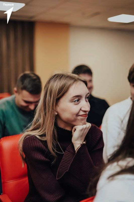 Завершилось наше ежемесячное совещание Завершилось наше ежемесячное совещание