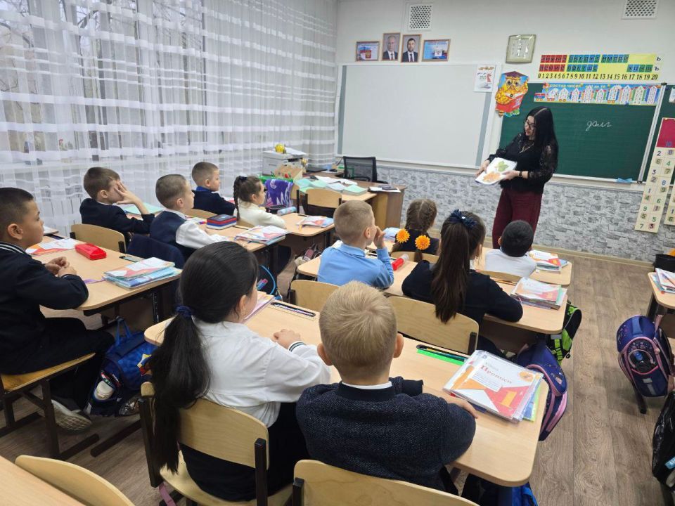 Для школьников Кировского провели день знаний об осени Для школьников Кировского провели день знаний об осени