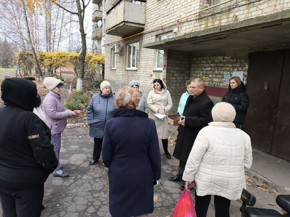 Денис Зубов: Сход граждан. 11 ноября в Иловайске состоялась встреча жителей с временно исполняющим полномочия главы муниципального образования городской округ Иловайск Александром Кузнецовым Денис Зубов: Сход граждан. 11 ноября в Иловайске состоялась встреча жителей с временно исполняющим полномочия главы муниципального образования городской округ Иловайск Александром Кузнецовым