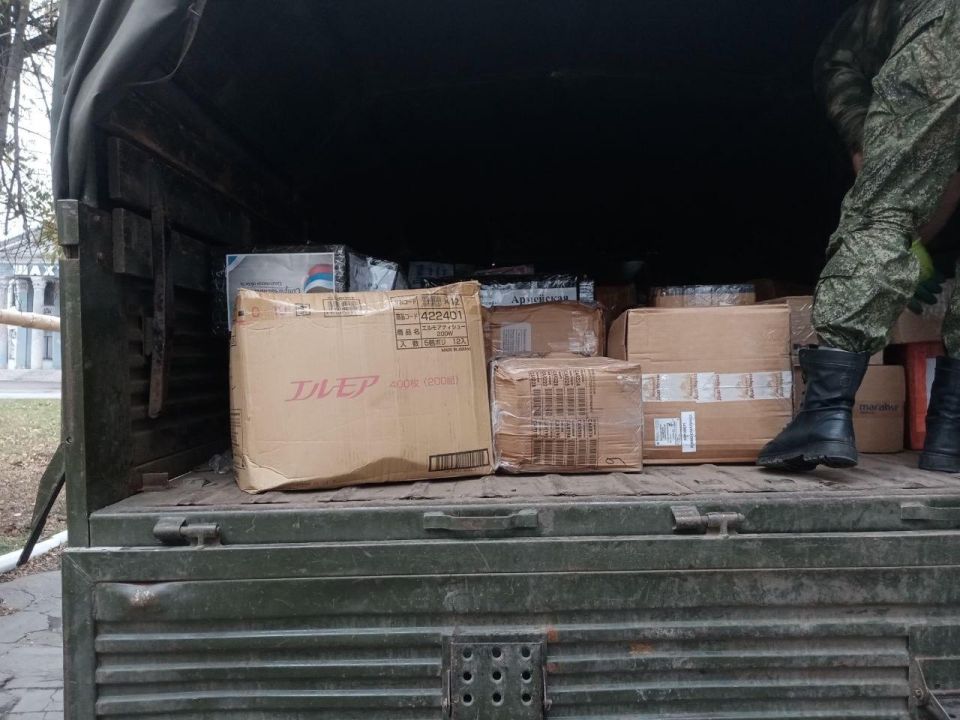 Собранный сахалинцами гумгруз доставили в Шахтерск Собранный сахалинцами гумгруз доставили в Шахтерск