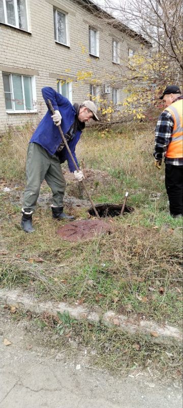 Службой водоотведения Тельмановского района совместно с шеф-регионом Свердловской области выполнили аварийные работы: Службой водоотведения Тельмановского района совместно с шеф-регионом Свердловской области выполнили аварийные работы: