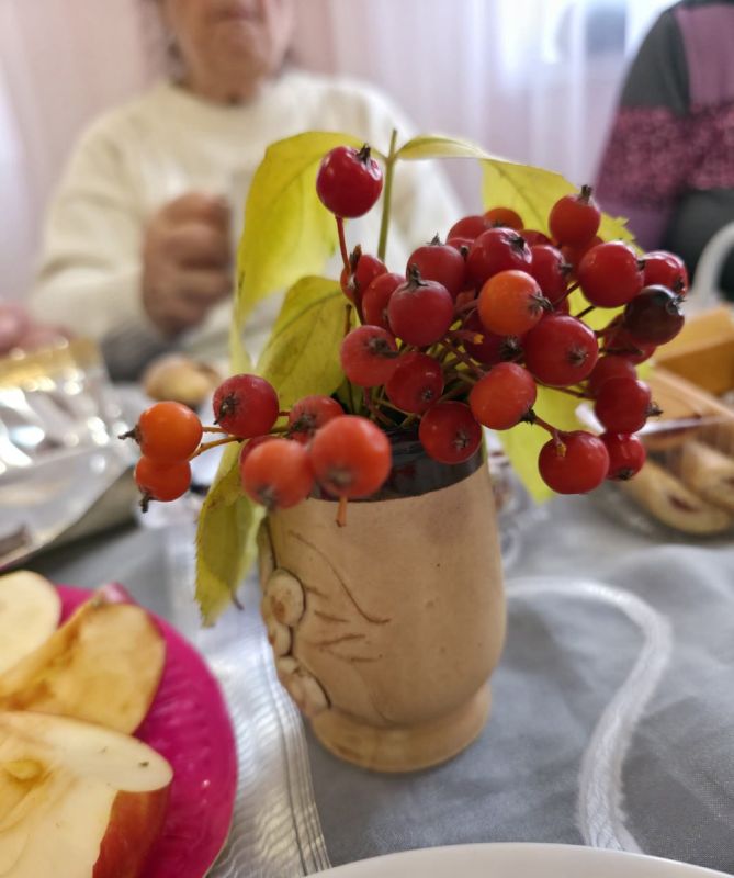 Живите ярко! Осень в Харцызске дарит вдохновение! Живите ярко! Осень в Харцызске дарит вдохновение!