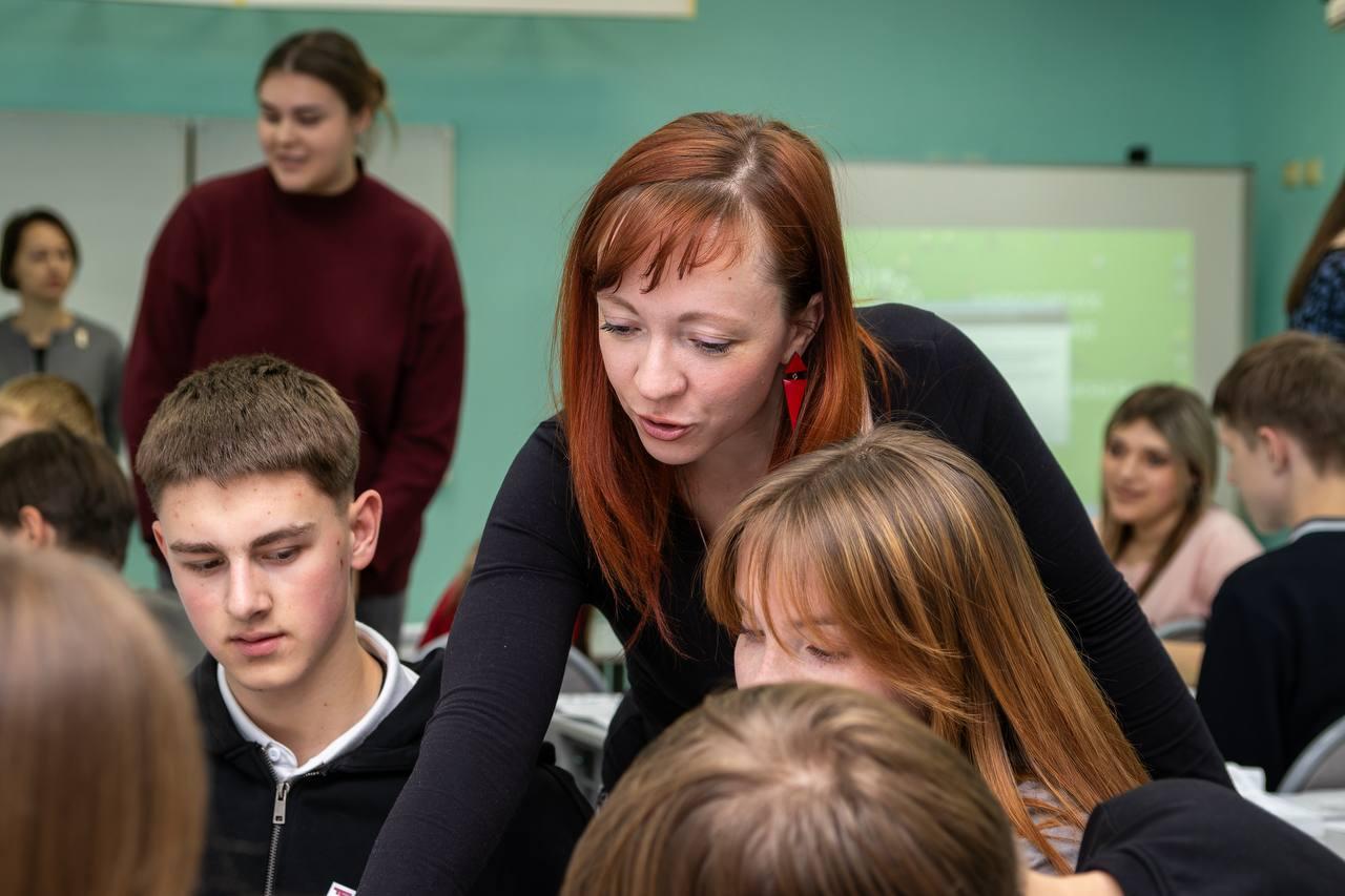 Участники «Университетской смены» из Дебальцево ознакомились с педагогическими направлениями ТОГУ Участники «Университетской смены» из Дебальцево ознакомились с педагогическими направлениями ТОГУ