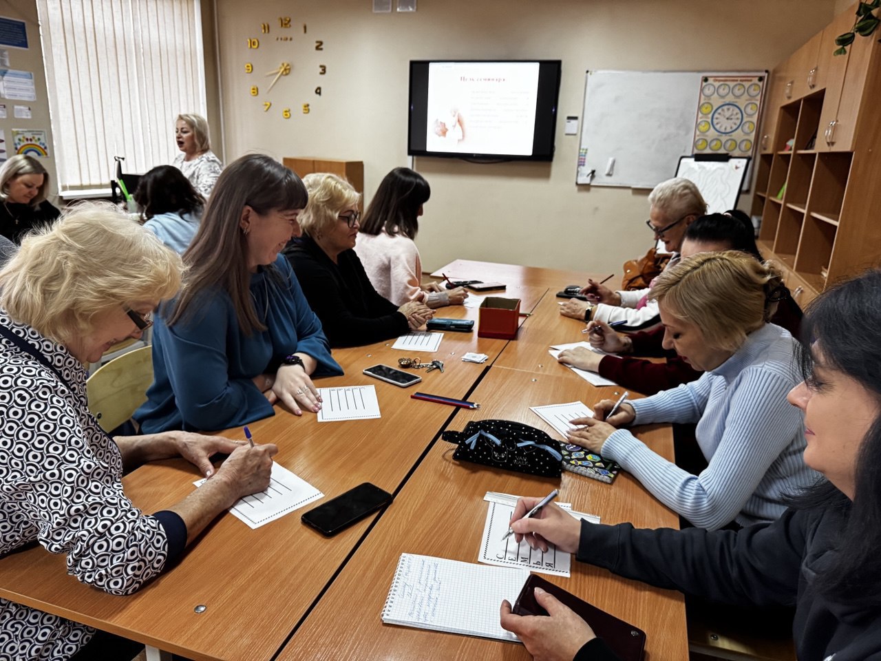 В Амвросиевском детском доме «Росток» провели семинар для педагогов В Амвросиевском детском доме «Росток» провели семинар для педагогов