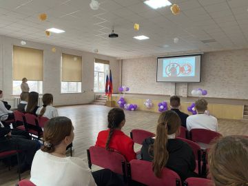 Начальник отдела молодежной политики Анна Шпак, выступила с лекцией на тему «Терроризм как историческое и политическое явление»