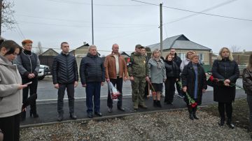 Николай Михайлов: В Старобешево состоялось открытие звезды Героя