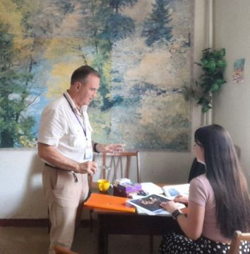 Психологи "СПЦ "ТОЧКА ОПОРЫ" проводят индивидуальные бесплатные консультации с членами семей военнослужащих, ветеранами боевых действий, жителями ДНР, оказавшимися в сложных жизненных обстоятельствах в разных городах ДНР