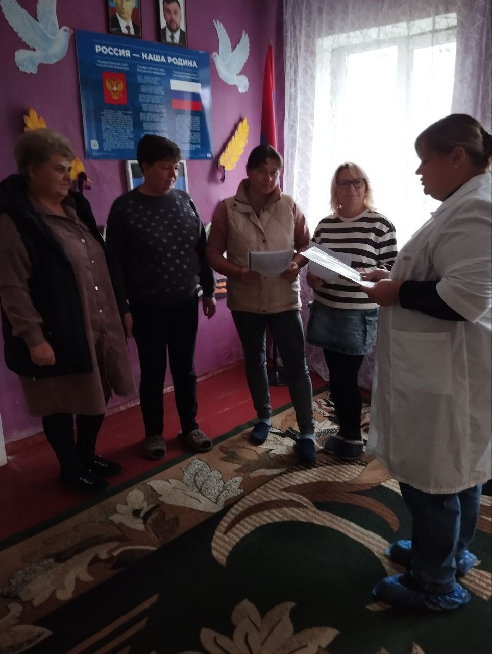 Заведующая Богдановским ФП провела беседу с сотрудниками детского сада "Солнышко" на тему: "Сахарный диабет, его первые симптомы, профилактика" Заведующая Богдановским ФП провела беседу с сотрудниками детского сада "Солнышко" на тему: "Сахарный диабет, его первые симптомы, профилактика"