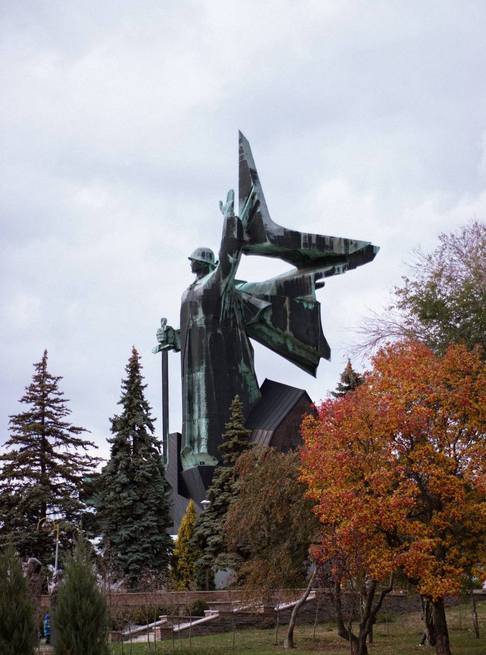 Ноябрьское чудо: осенний Донецк великолепен! Ноябрьское чудо: осенний Донецк великолепен!