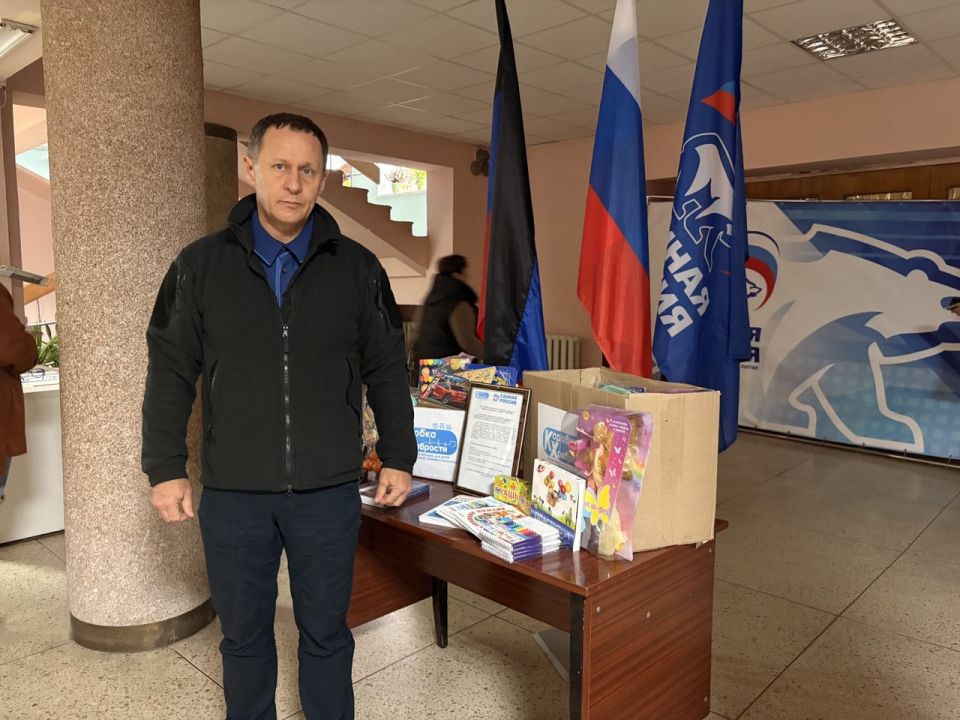 Александр Пеняев: Принял участие в акции «Коробка храбрости»