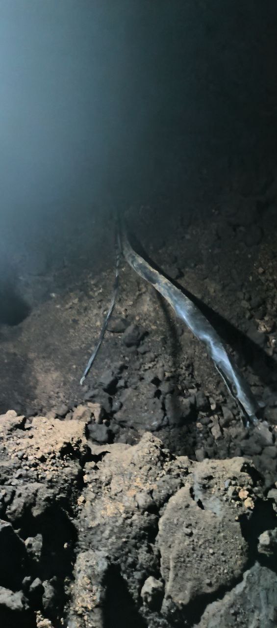 11.11.2025 в 15:00 диспетчерской службой ГУП ДНР «УГЛЕТЕЛЕКОМ» было зафиксировано повреждение магистральной волоконно-оптической линии связи (ВОК-36/0) по направлению г. Донецк – г. Шахтерск