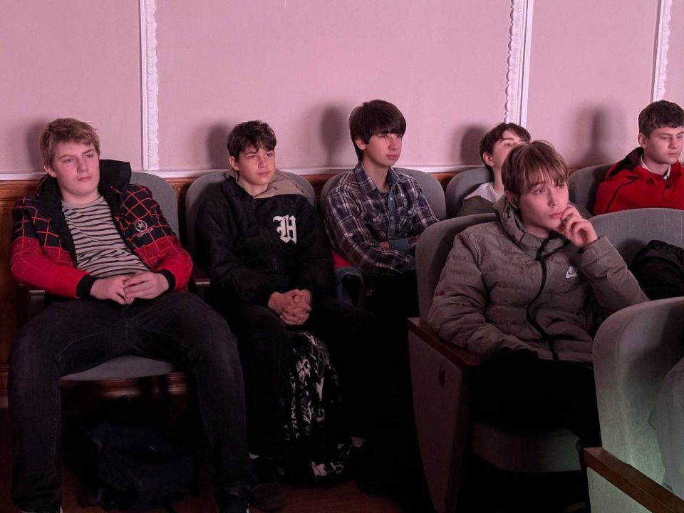 12 ������ � �. �������� � ���������� ��������� ���������� ���������� ����������� �������� ������������� ������ �������� ������