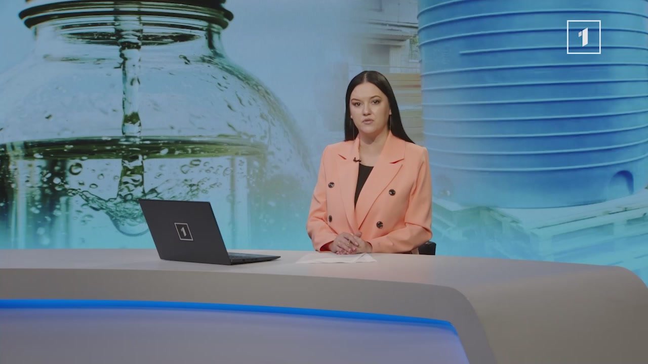 С доставкой на дом: жителям посёлка 3-й Восточный депутаты привезли более четырёх тонн воды