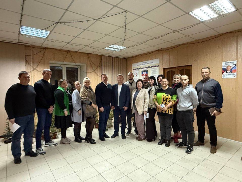 Глава Минприроды ДНР Алексей Шебалков провел рабочую встречу с Председателем Комитета по природным ресурсам Ленинградской области Федором Стуловым и заместителем директора ЛОГКУ «Управление лесами Ленинградской области»...