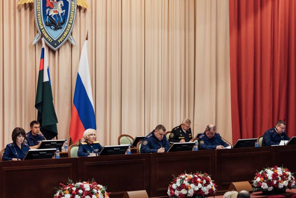 Председатель СК России провел в режиме ВКС повторный прием жителей Калужской области по проблеме аварийного жилья Председатель СК России провел в режиме ВКС повторный прием жителей Калужской области по проблеме аварийного жилья