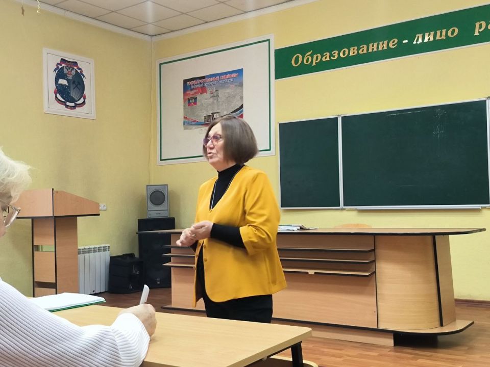 В Горловке состоялась встреча с экспертами из Каменска-Шахтинского В Горловке состоялась встреча с экспертами из Каменска-Шахтинского