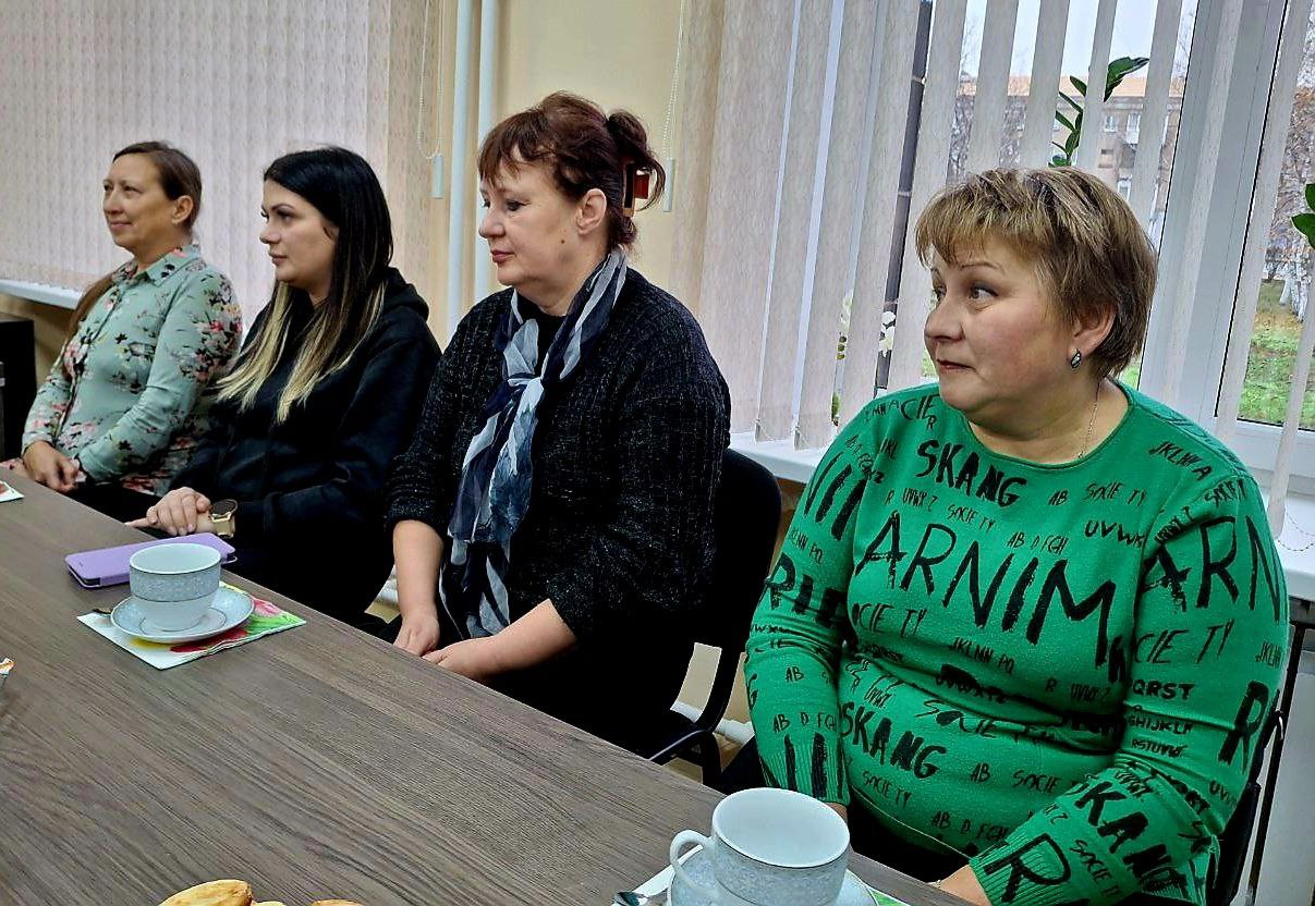 Женское движение- это больше, чем про работу: главное- выслушать и помочь Женское движение- это больше, чем про работу: главное- выслушать и помочь