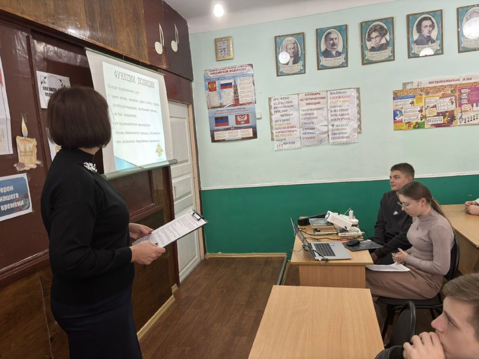 8 НОЯБРЯ – День памяти погибших при исполнении служебных обязанностей сотрудников органов внутренних дел Российской Федерации 8 НОЯБРЯ – День памяти погибших при исполнении служебных обязанностей сотрудников органов внутренних дел Российской Федерации