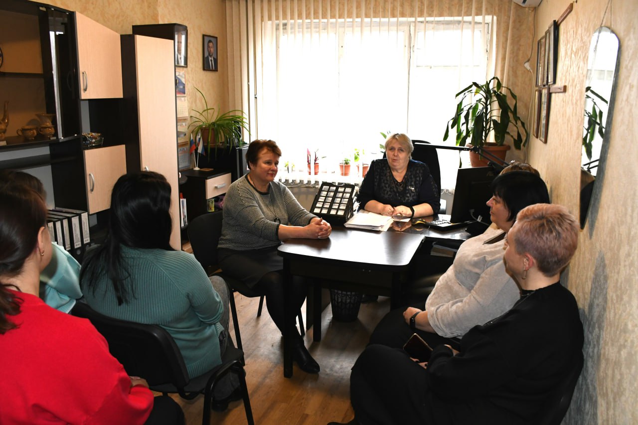 В Кировском прошла встреча с трудовым коллективом