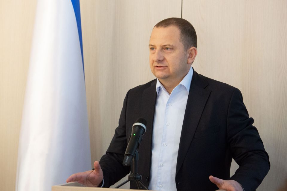 Владимир Константинов: На заседании Президиума Государственного Совета РК выступили ветераны СВО — участники региональной кадровой программы «Герои Крыма» Илья Казаков и Антон Чистяков Владимир Константинов: На заседании Президиума Государственного Совета РК выступили ветераны СВО — участники региональной кадровой программы «Герои Крыма» Илья Казаков и Антон Чистяков