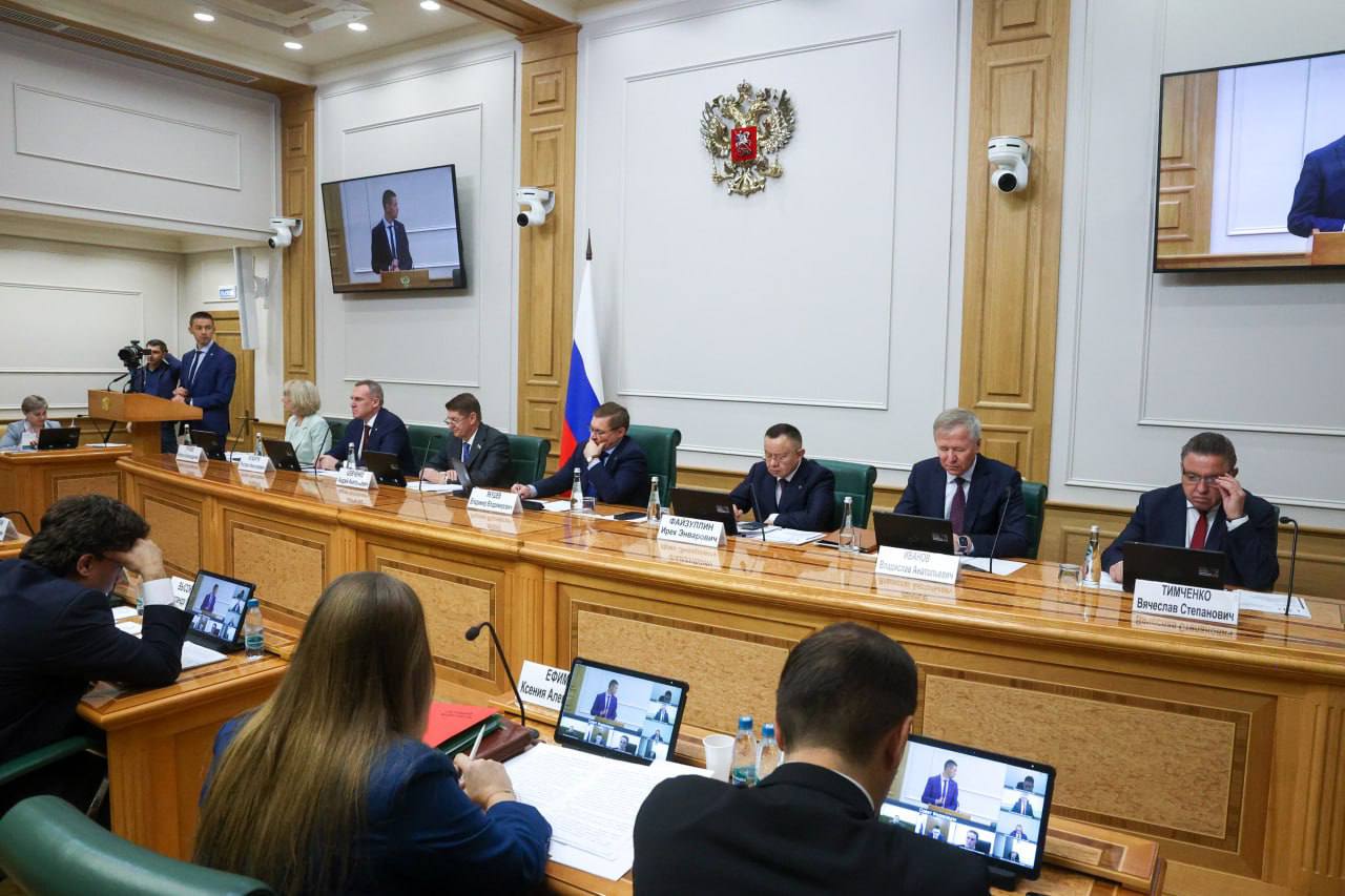Александр Волошин: #работа_в_СФ. В Совете Федерации прошло заседание Совета по вопросам жилищного строительства и содействия развитию жилищно-коммунального комплекса