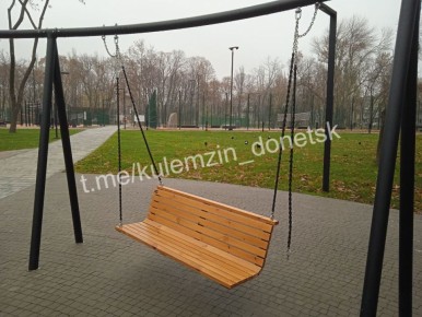 Алексей Кулемзин: В парке «Гулливер» в Калининском районе неизвестные повредили садово-парковые качели, сломали крепления комплекса для лазания и тренажеры