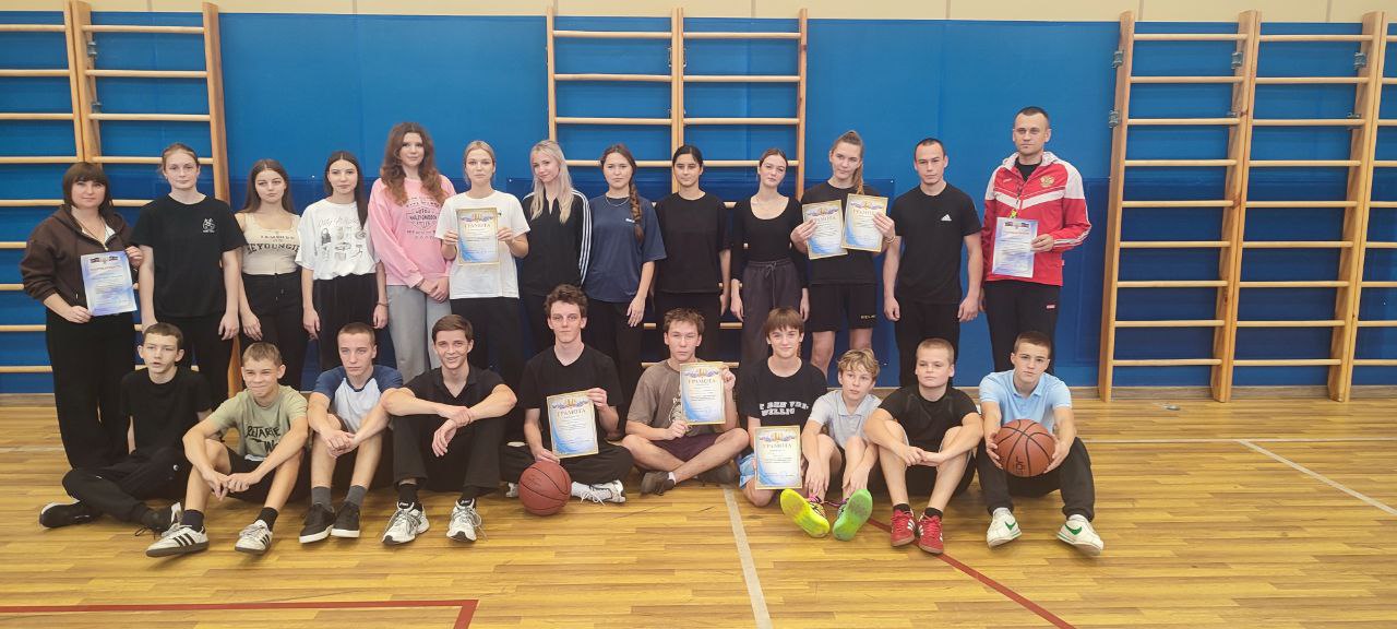 Сегодня, 12 ноября в рамках проекта «Детский спорт» партии «Единая Россия» состоялся муниципальный этап Чемпионата «ШОЛЬНАЯ БАСКЕТБОЛЬНАЯ ЛИГА ДОНЕЦКОЙ НАРОДНОЙ РЕСПУБЛИКИ» Сегодня, 12 ноября в рамках проекта «Детский спорт» партии «Единая Россия» состоялся муниципальный этап Чемпионата «ШОЛЬНАЯ БАСКЕТБОЛЬНАЯ ЛИГА ДОНЕЦКОЙ НАРОДНОЙ РЕСПУБЛИКИ»