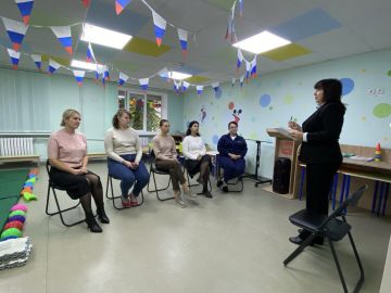 Управляющий делами Администрации Володарского муниципального округа Салько А. В. провела встречу с трудовым коллективом Центра ППМСП