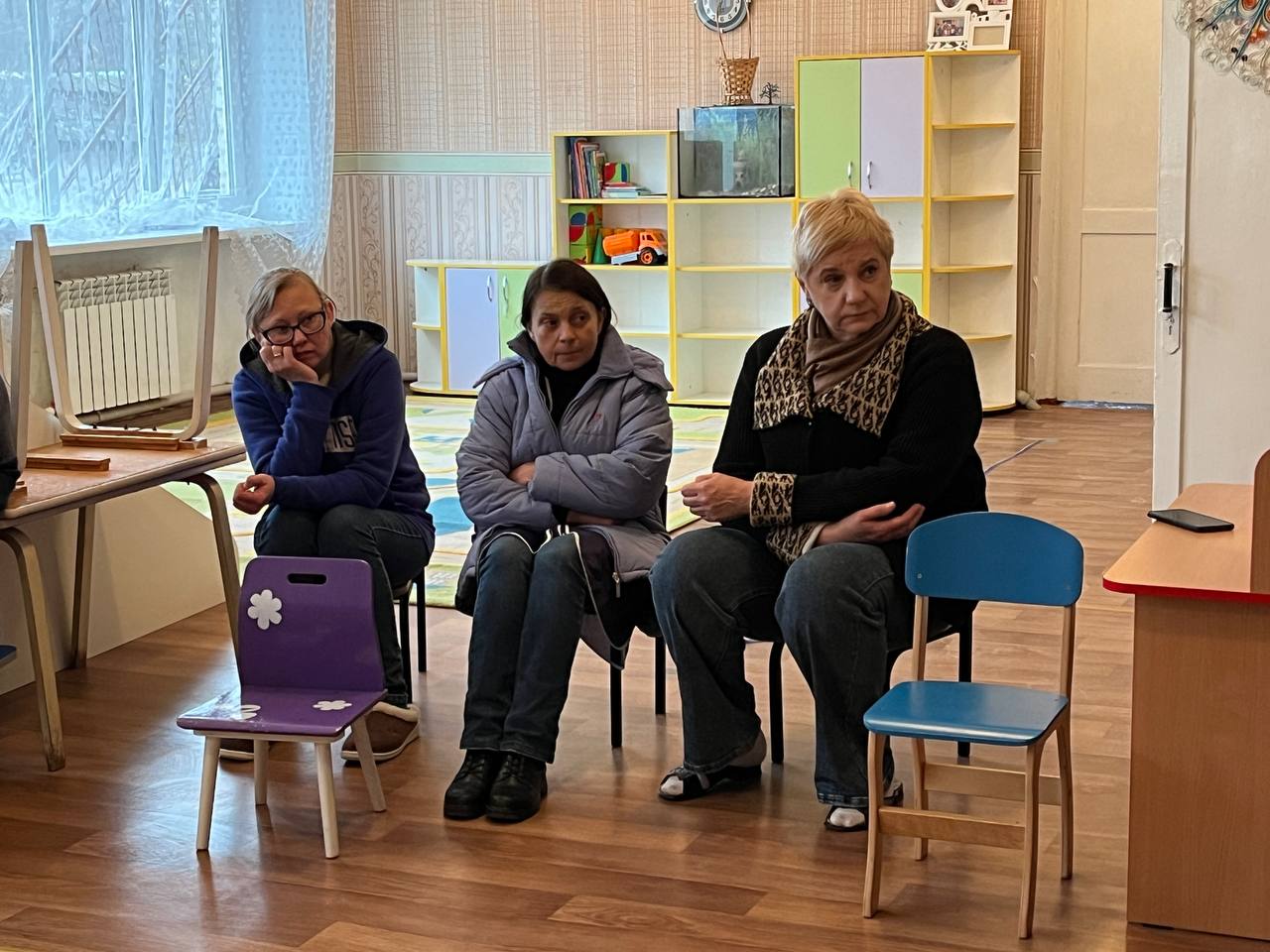 Сегодня, 12 ноября, первый заместитель главы администрации городского округа Дебальцево Максим Вельма провел встречу с трудовым коллективом МБДОУ «Мироновский ясли-сад № 7 «Теремок»